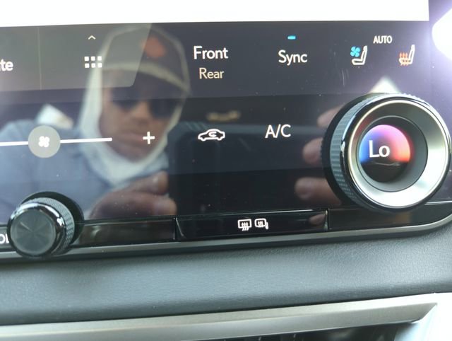 Used 2024 Lexus RX 350 Premium image 25