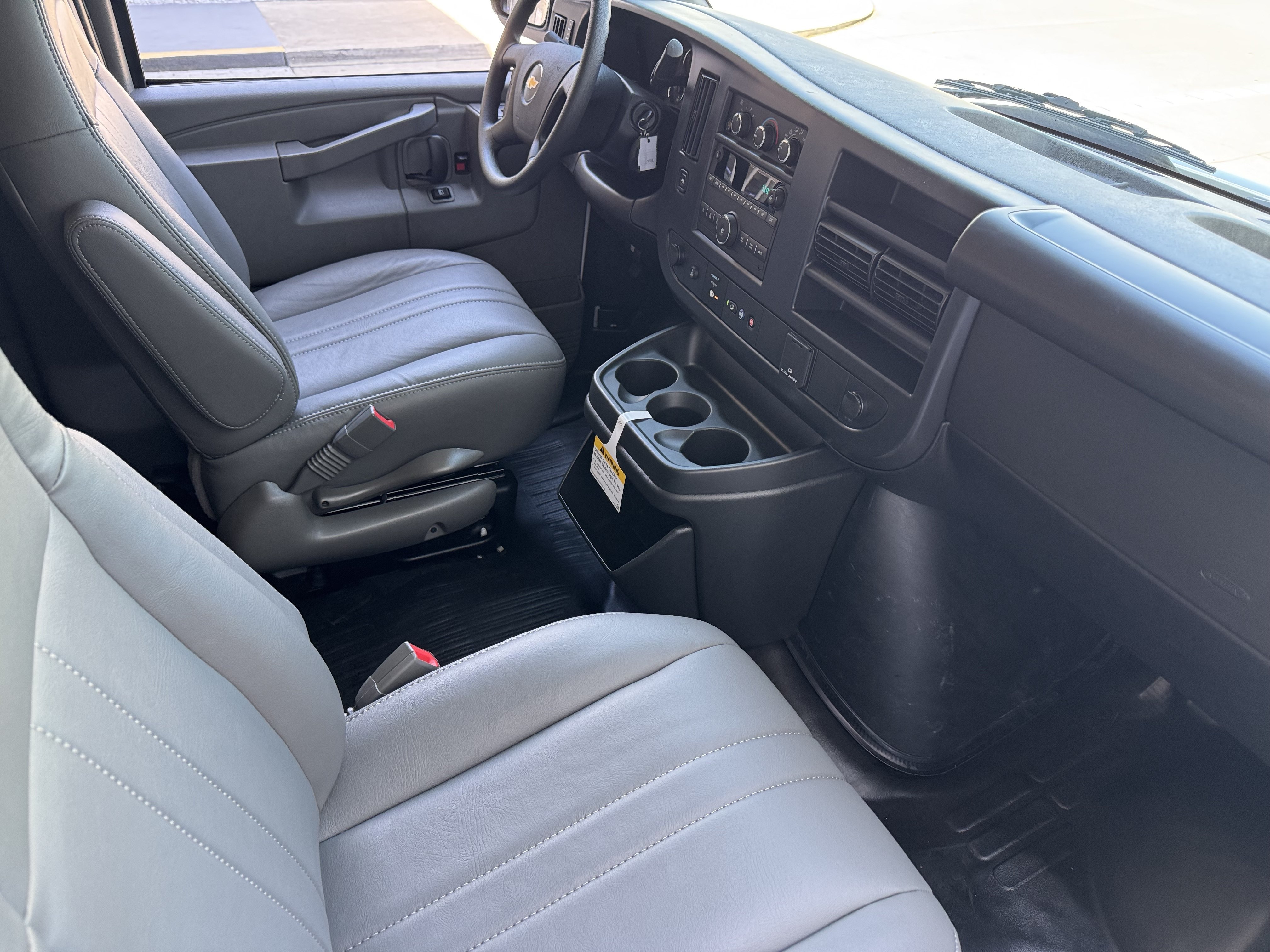 New 2026 Chevrolet Express 3500 LS RWD image 19