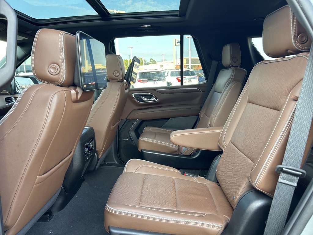 Used 2024 Chevrolet Tahoe High Country image 12