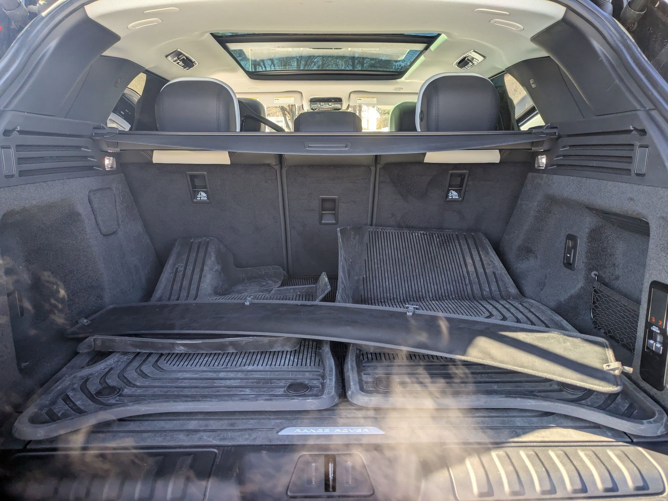 Used 2023 Land Rover Range Rover Sport SE Dynamic image 22