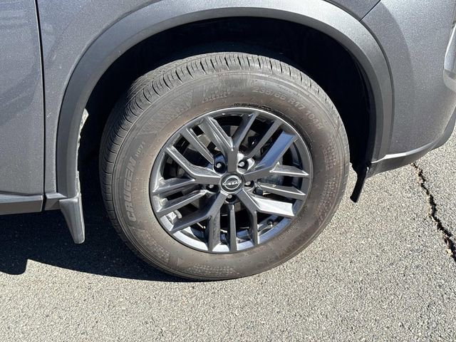 Used 2025 Nissan Rogue S image 7