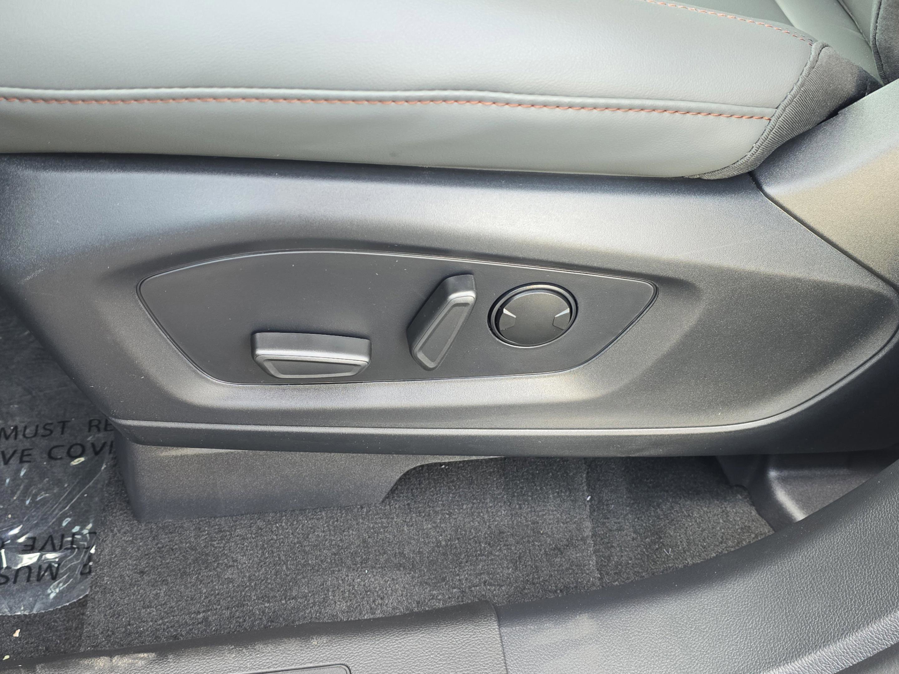 New 2026 Ford Explorer Active w/ Active Comfort Package image 14