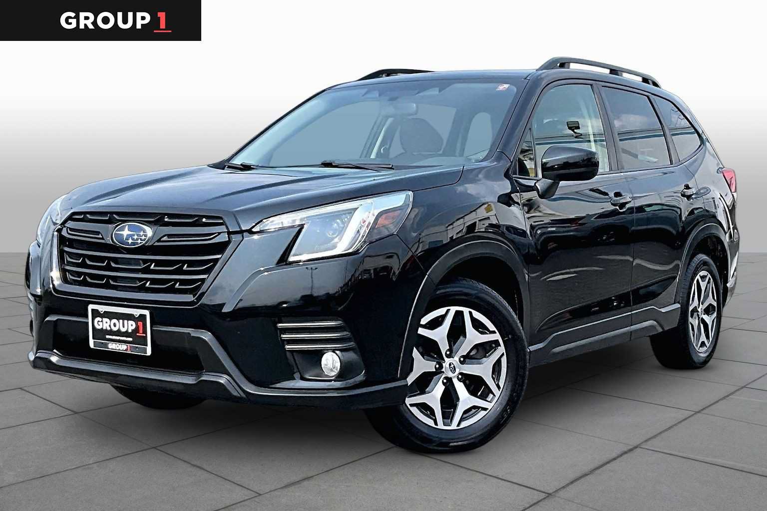 Used 2023 Subaru Forester Premium AWD/4WD image 1