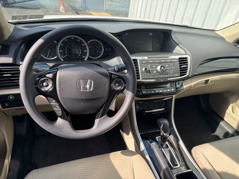 Used 2016 Honda Accord LX image 19
