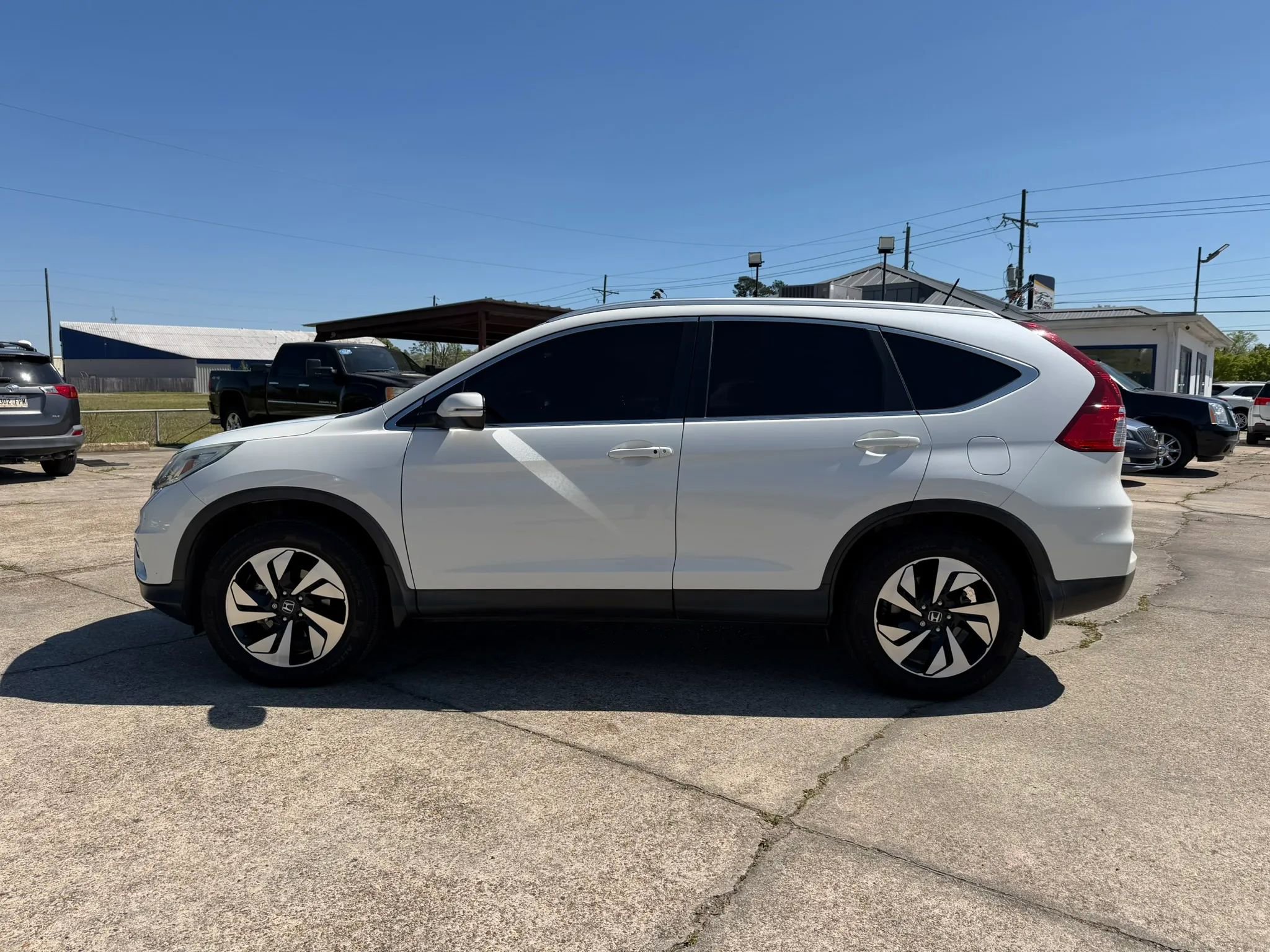 Used 2016 Honda CR-V Touring image 2