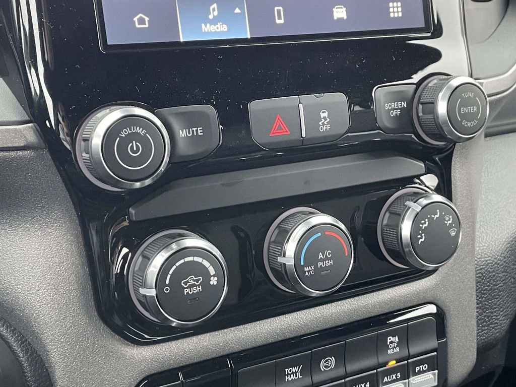New 2026 RAM 4500 Tradesman w/ Chrome Appearance Group AWD/4WD image 37