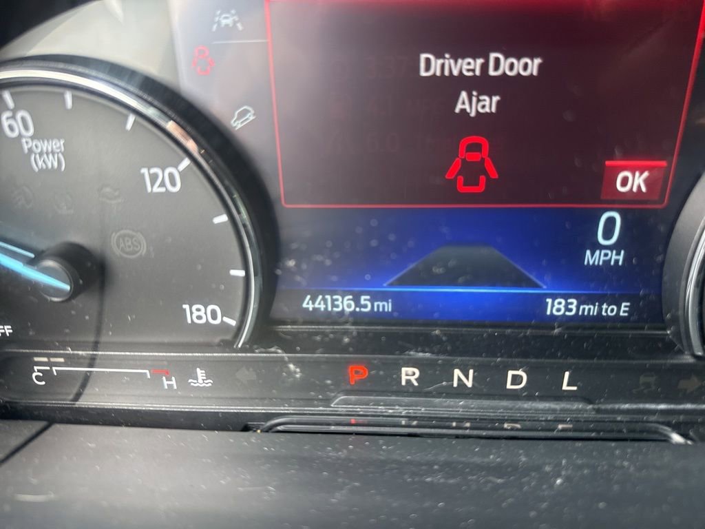 Used 2022 Ford Escape SE image 20