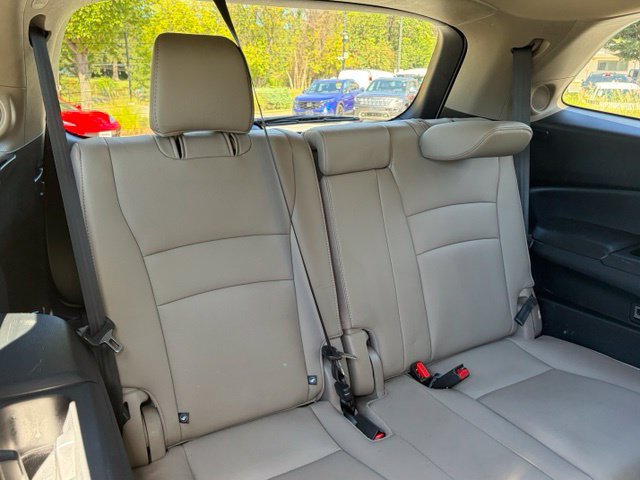 Used 2019 Honda Pilot Touring image 33