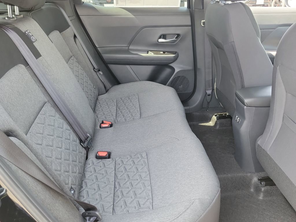 New 2026 Nissan Kicks SV w/ Charging Package FWD image 15