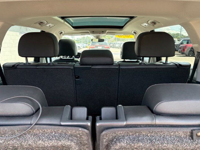 Used 2020 Volkswagen Tiguan SEL FWD image 31