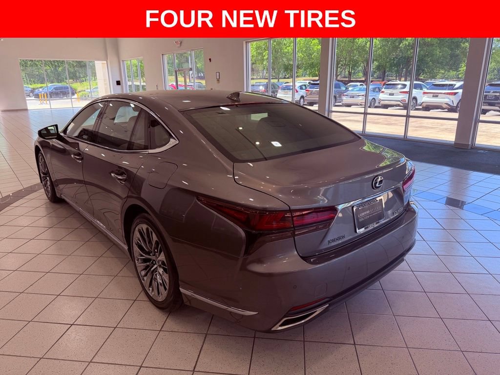 Used 2023 Lexus LS 500 w/ Accessory Package (Z2) RWD image 5