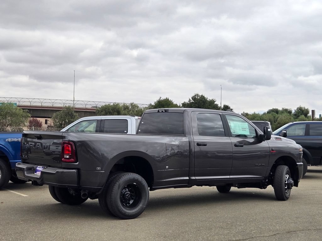 New 2026 RAM 3500 Big Horn AWD/4WD image 2