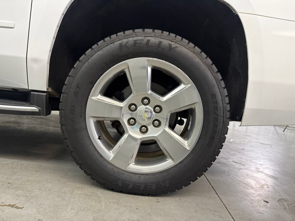 Used 2018 Chevrolet Suburban Premier AWD/4WD image 29