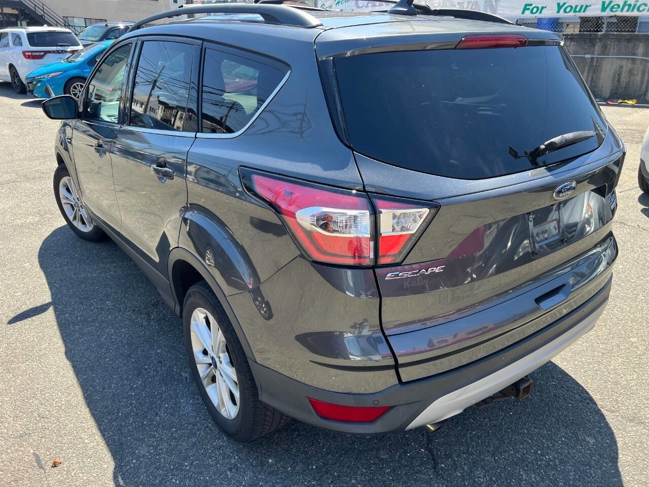 Used 2018 Ford Escape SEL w/ Ford Safe & Smart Package AWD/4WD image 8