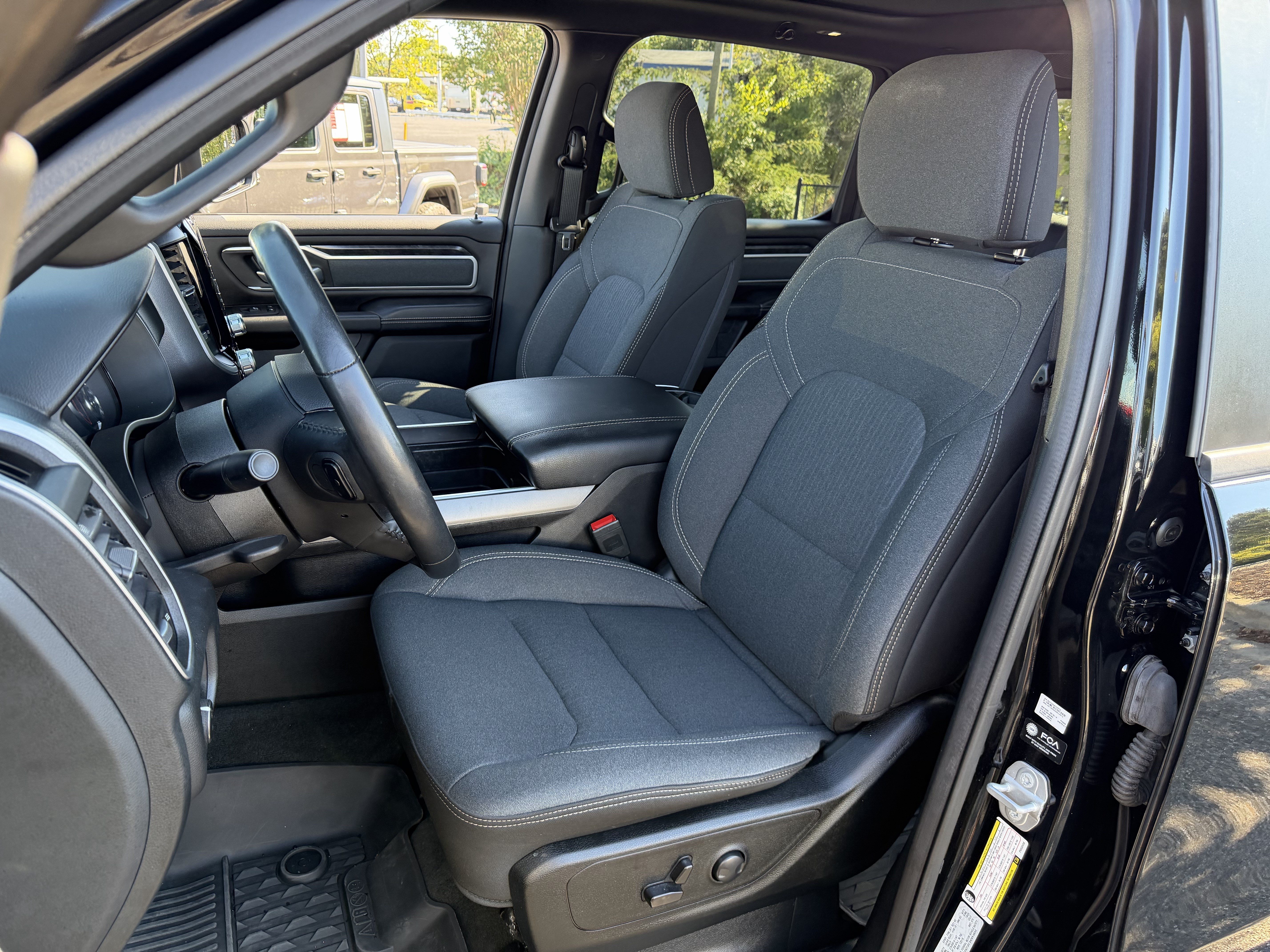 Used 2023 RAM 1500 Big Horn AWD/4WD image 16