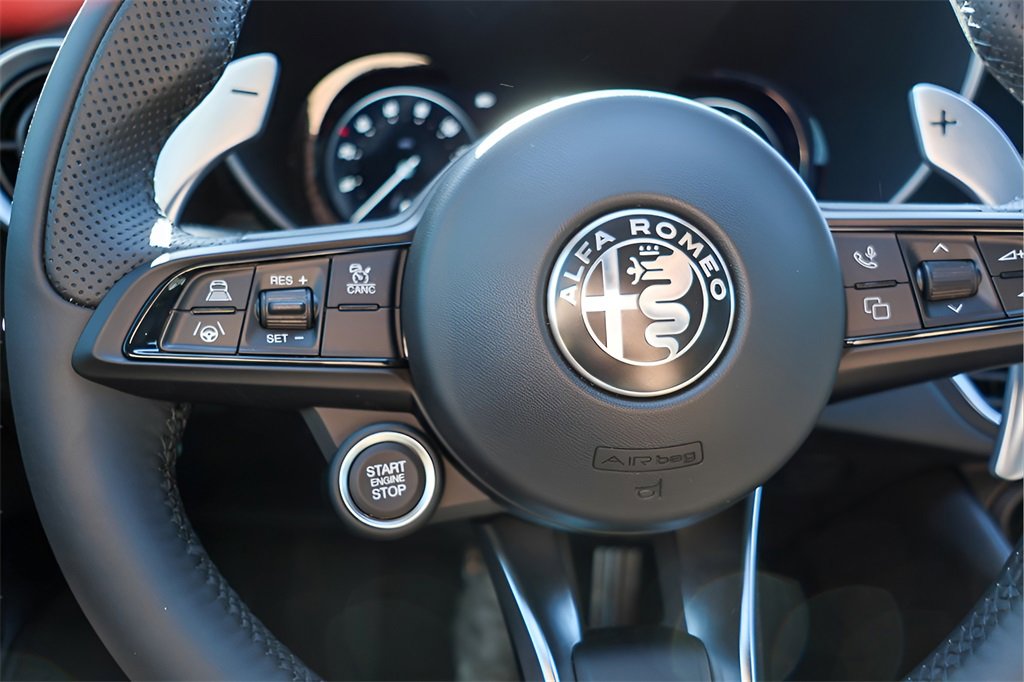 New 2025 Alfa Romeo Giulia w/ Driving Assist Package image 12