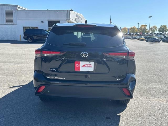 Used 2024 Toyota Highlander LE image 5
