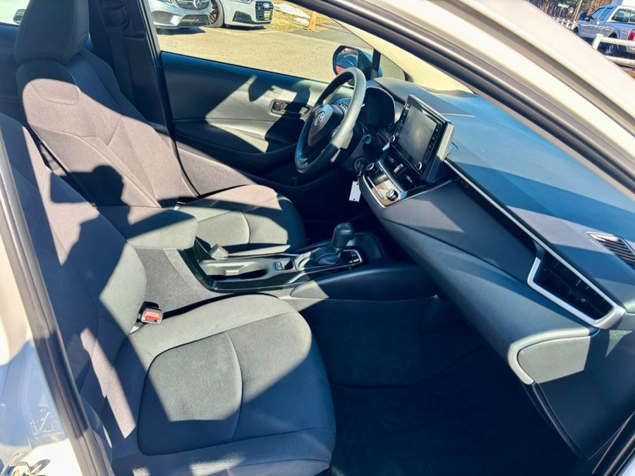 Used 2022 Toyota Corolla LE FWD image 13