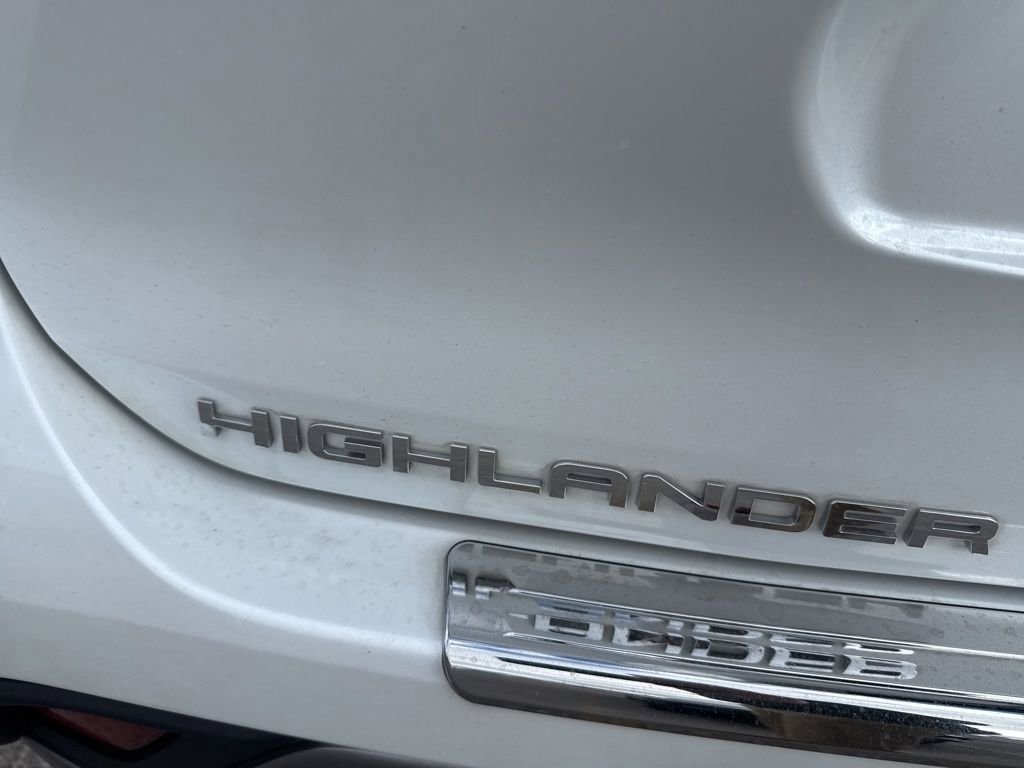 Used 2024 Toyota Highlander Platinum AWD/4WD image 9