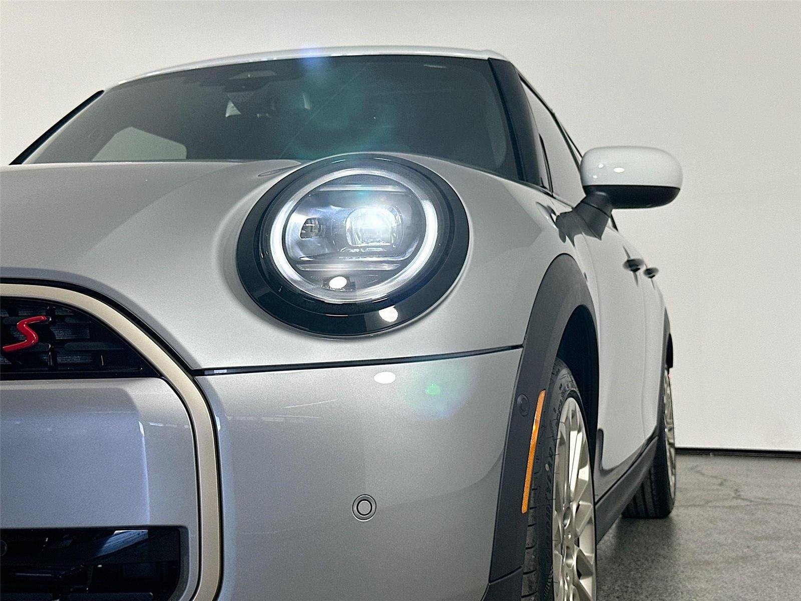 Certified 2025 MINI Cooper S FWD image 7