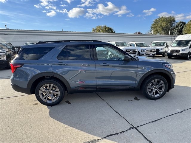 New 2026 Ford Explorer Active image 2