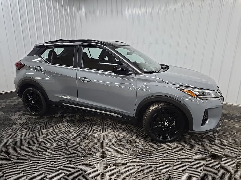 Used 2023 Nissan Kicks SR w/ Interior Electronics Package image 1