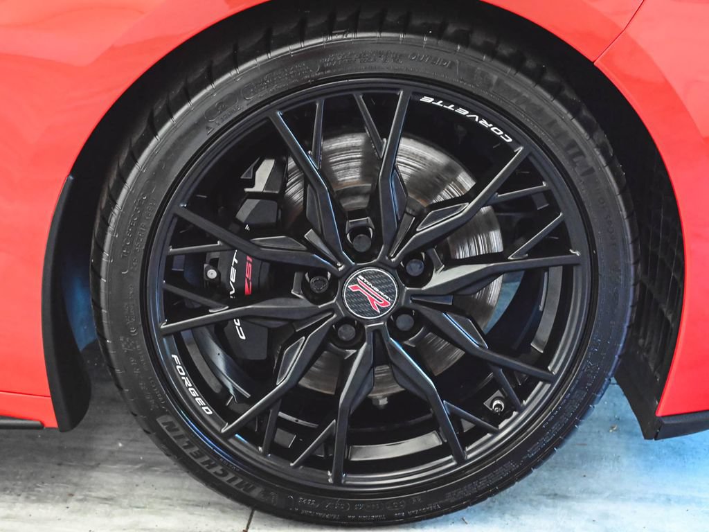 Used 2024 Chevrolet Corvette Stingray Premium Cpe w/ Z51 Performance Package RWD image 7