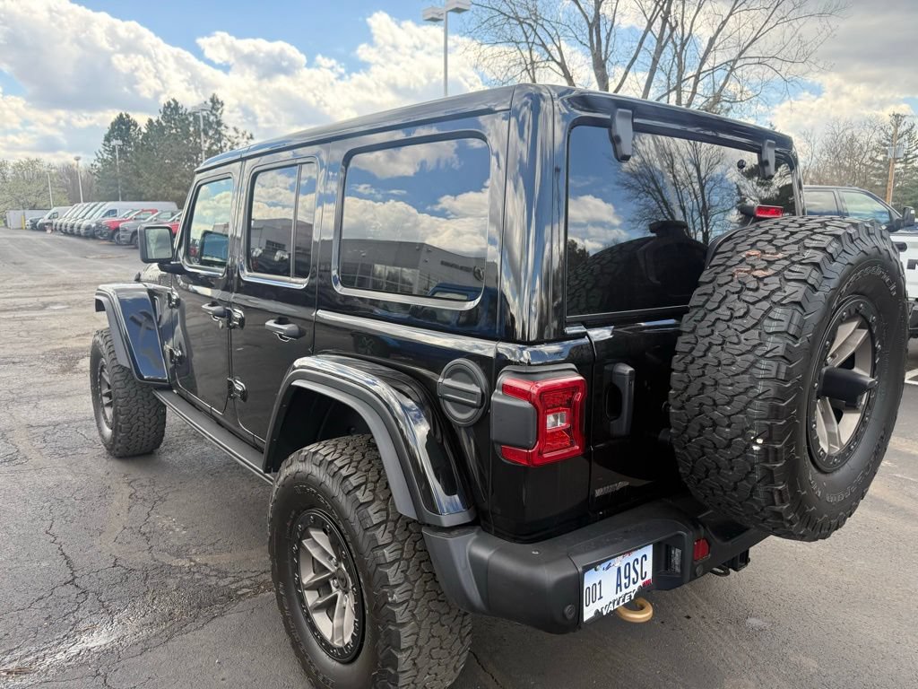Used 2025 Jeep Wrangler Unlimited Rubicon 392 AWD/4WD image 5