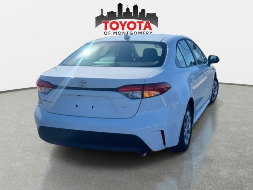 Used 2025 Toyota Corolla LE image 7