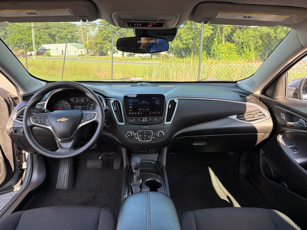 Used 2024 Chevrolet Malibu LT FWD image 8