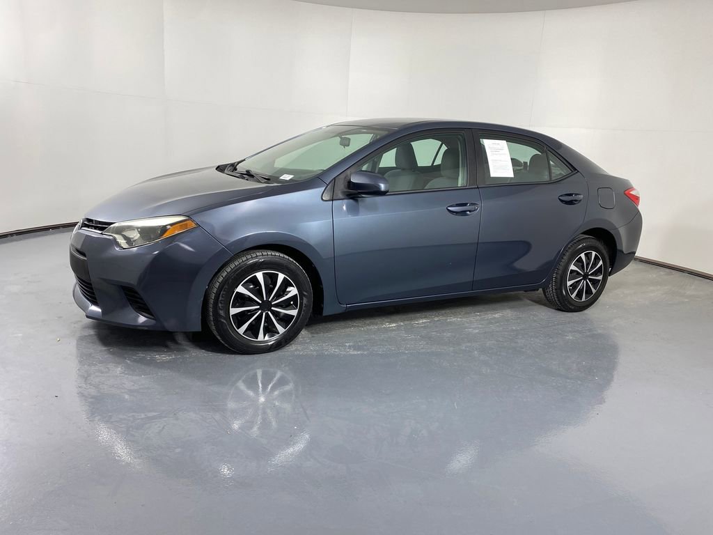 Used 2015 Toyota Corolla L image 3