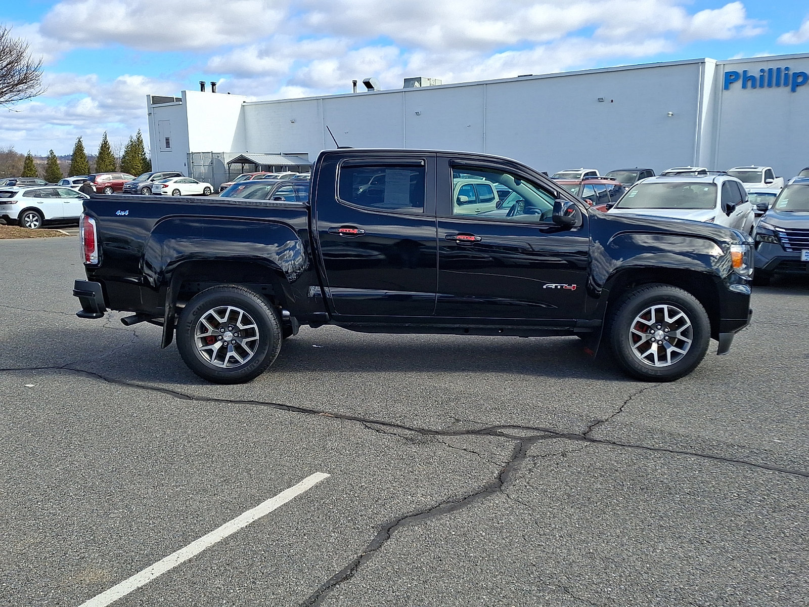 Used 2022 GMC Canyon AT4 w/ Driver Alert Package image 7