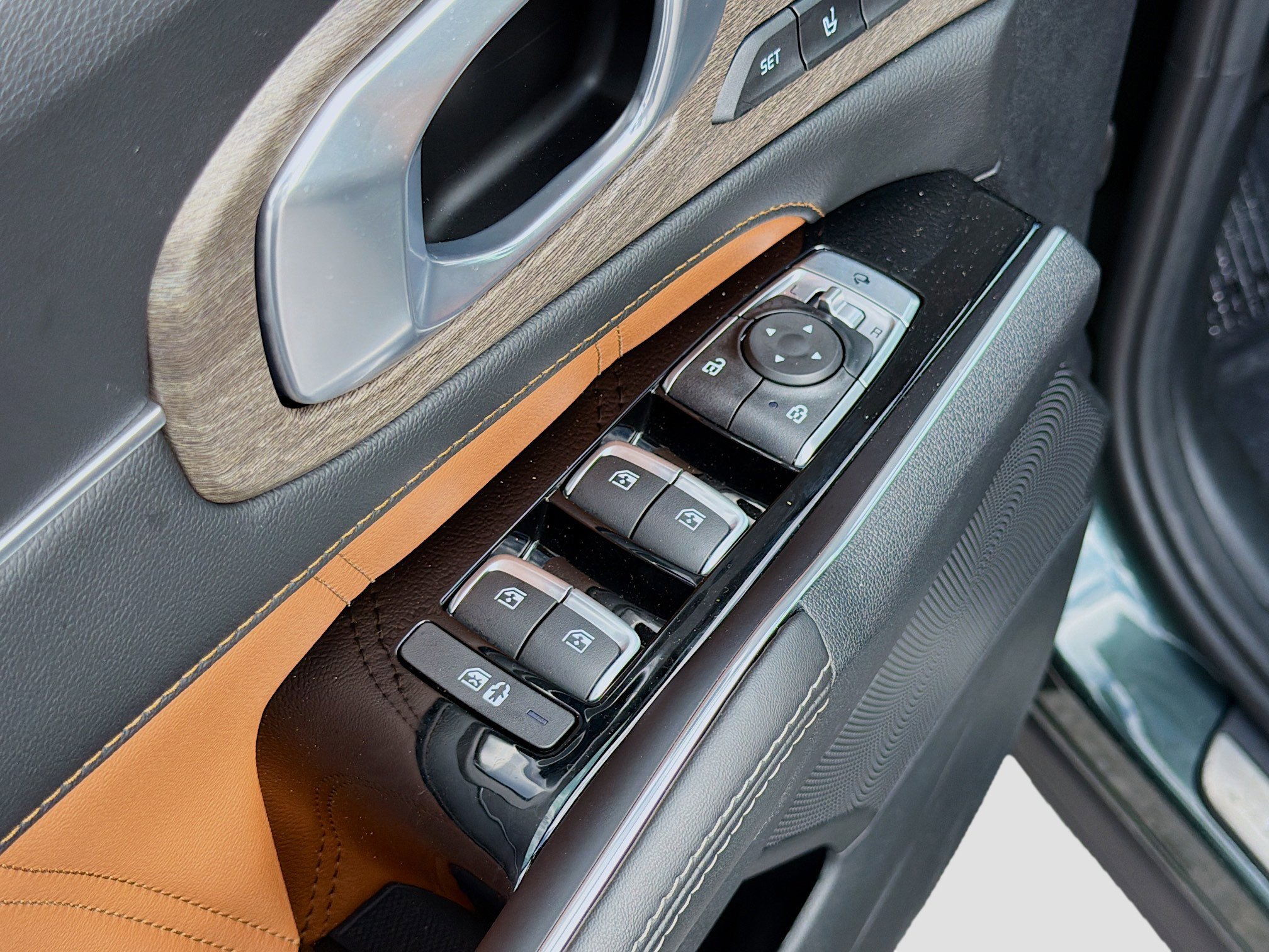 Used 2023 Kia Sorento SX Prestige image 23