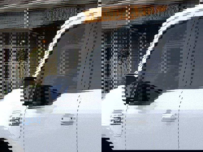 New 2025 Ford F150 Lightning Flash image 20