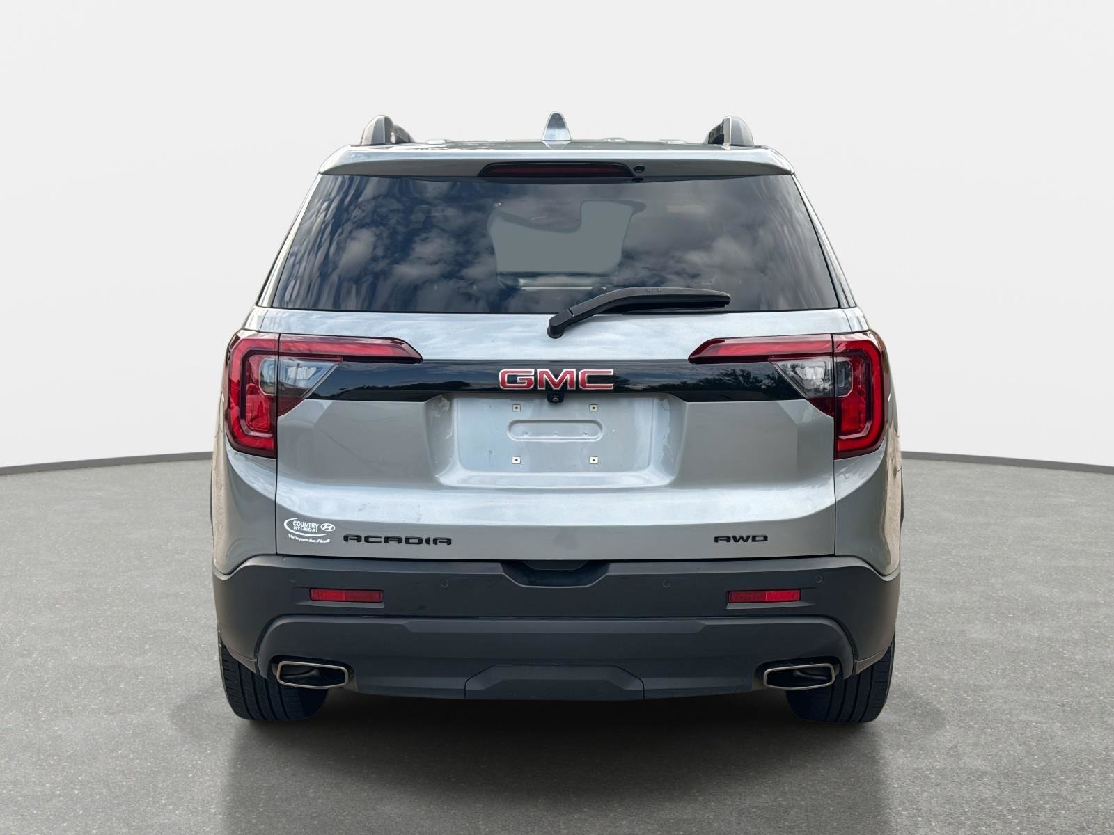 Used 2023 GMC Acadia SLT w/ Elevation Edition image 6