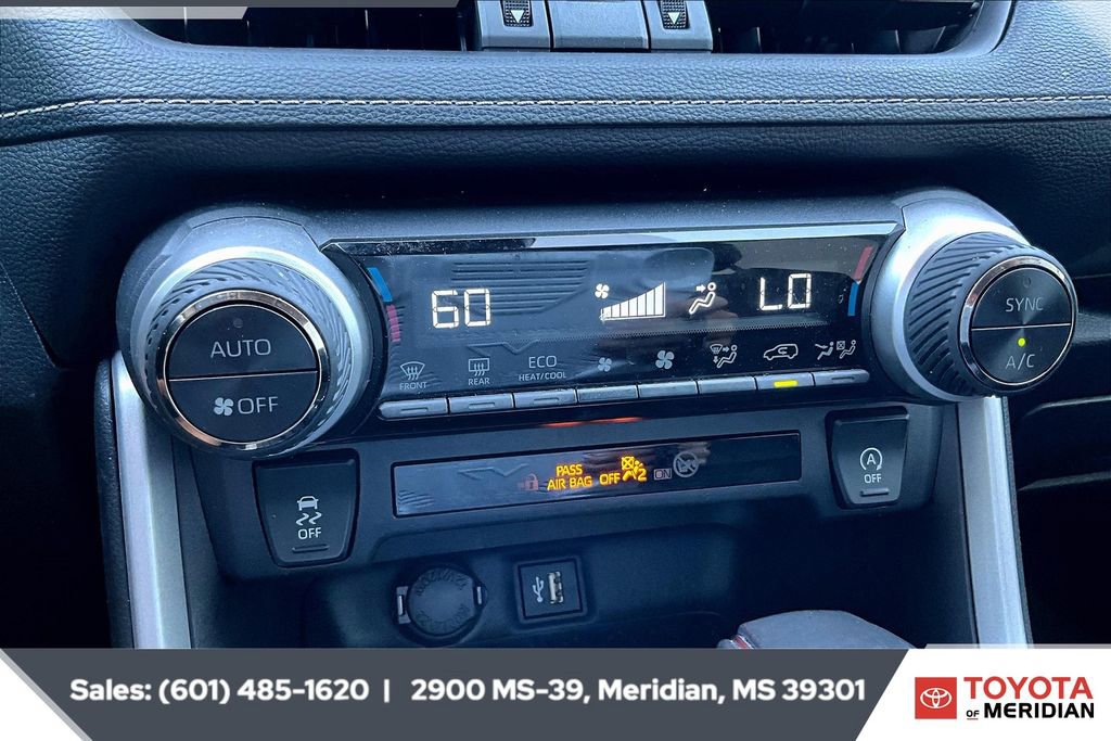 Used 2024 Toyota RAV4 XLE Premium image 22
