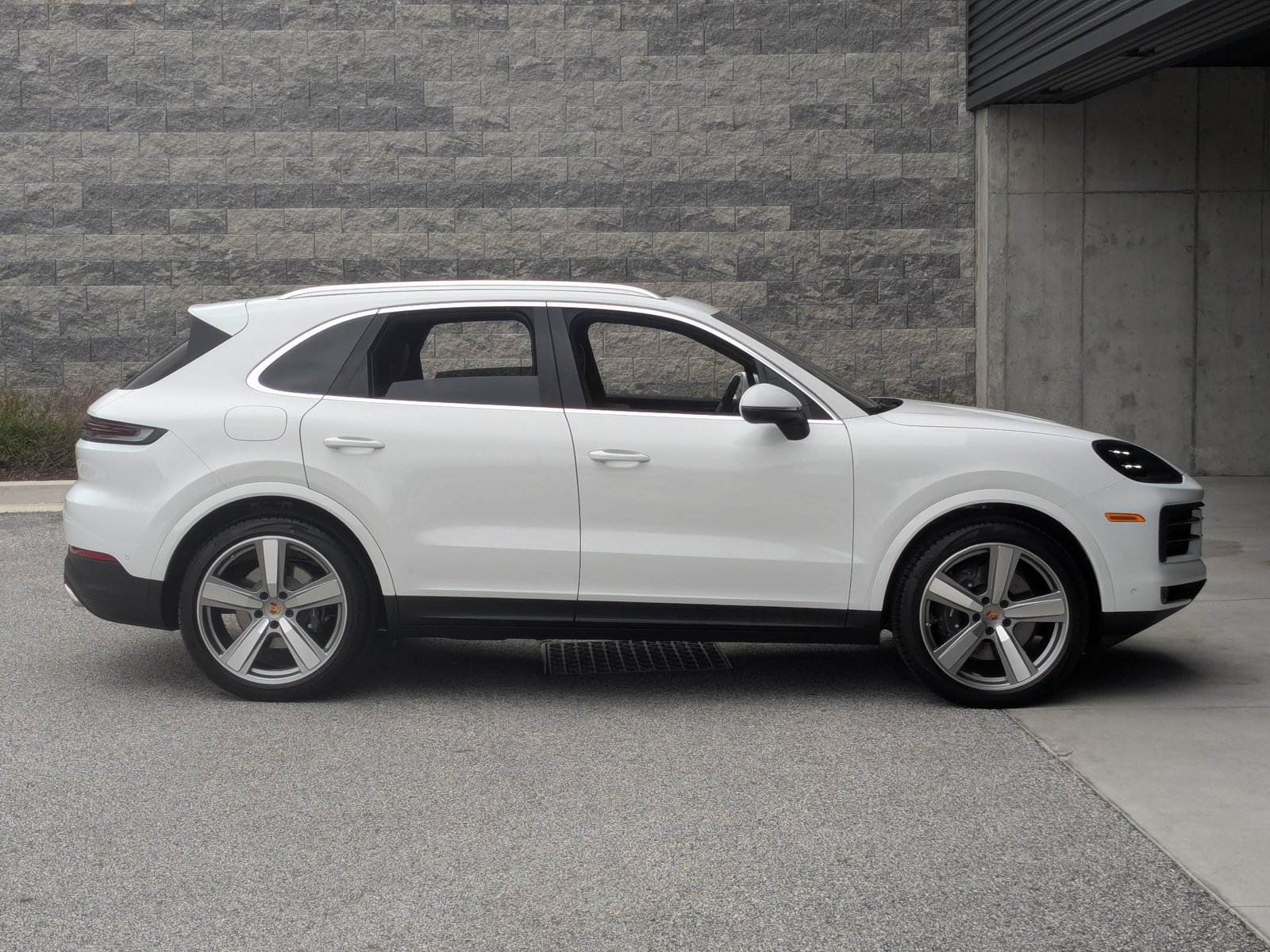 New 2026 Porsche Cayenne AWD/4WD image 8