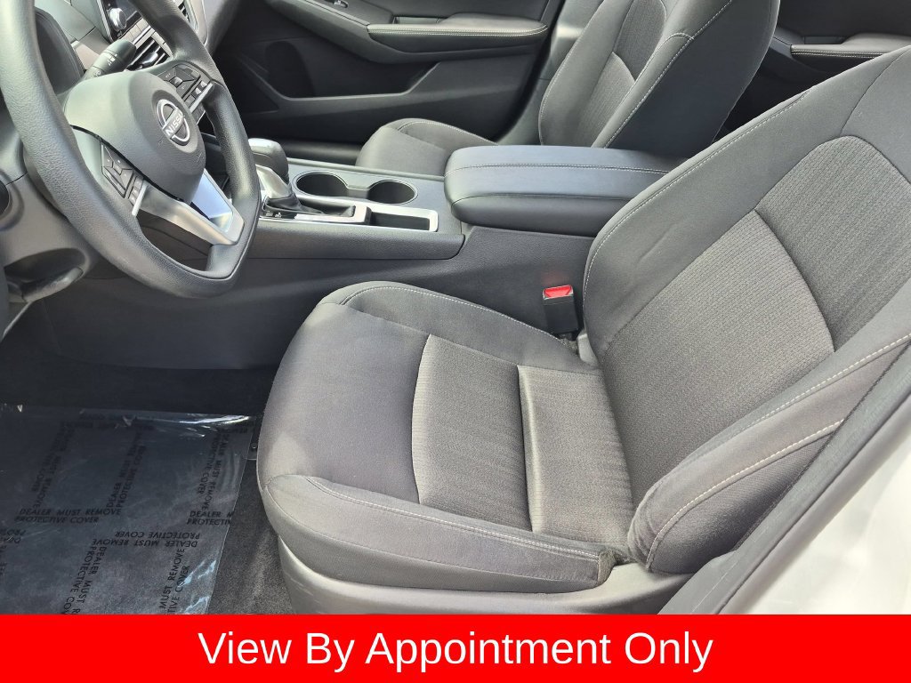 Used 2025 Nissan Altima 2.5 SV FWD image 24