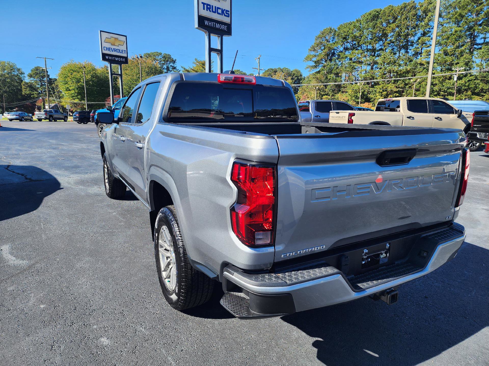 Used 2023 Chevrolet Colorado LT w/ LT Convenience Package image 2