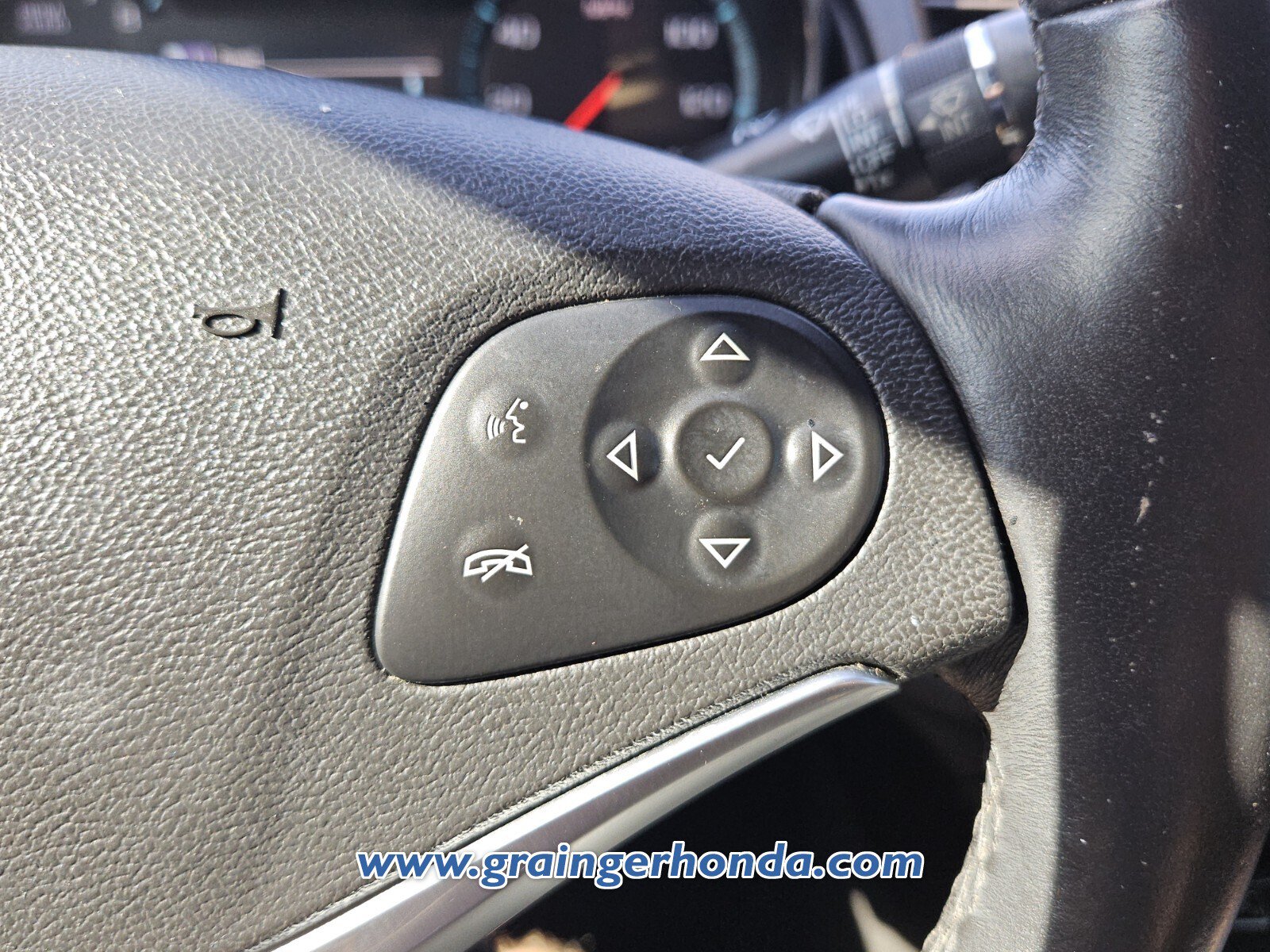 Used 2016 Chevrolet Impala LTZ w/ Enhanced Convenience Package FWD image 20