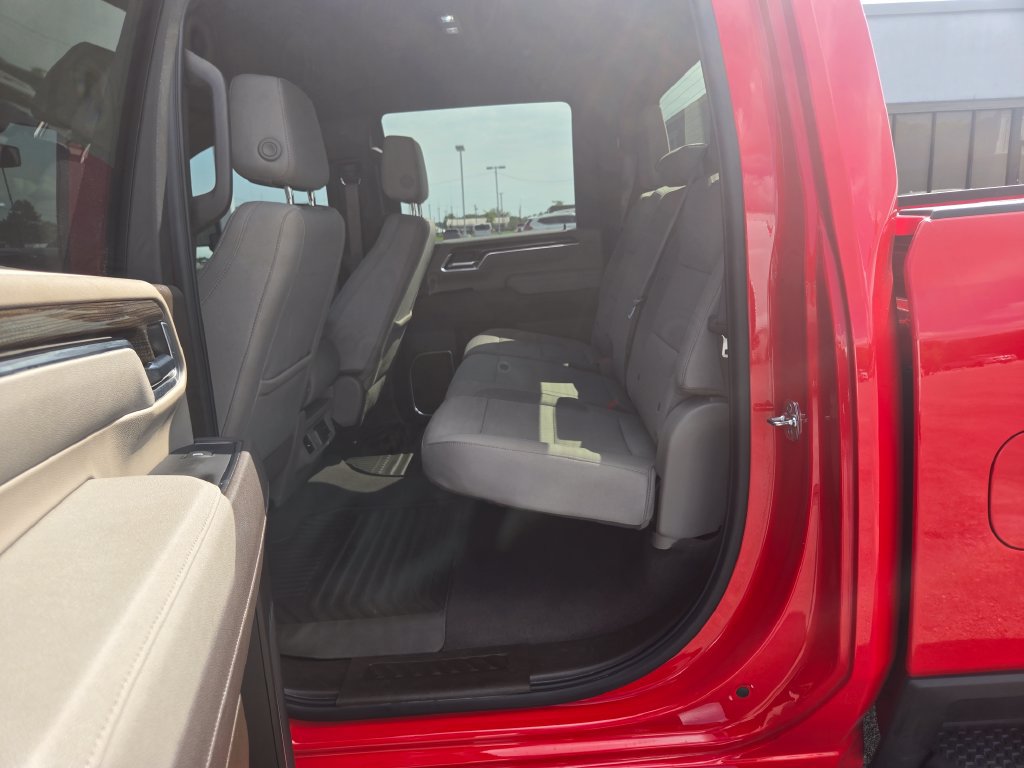 Used 2025 Chevrolet Silverado 2500 LT w/ Convenience Package AWD/4WD image 8