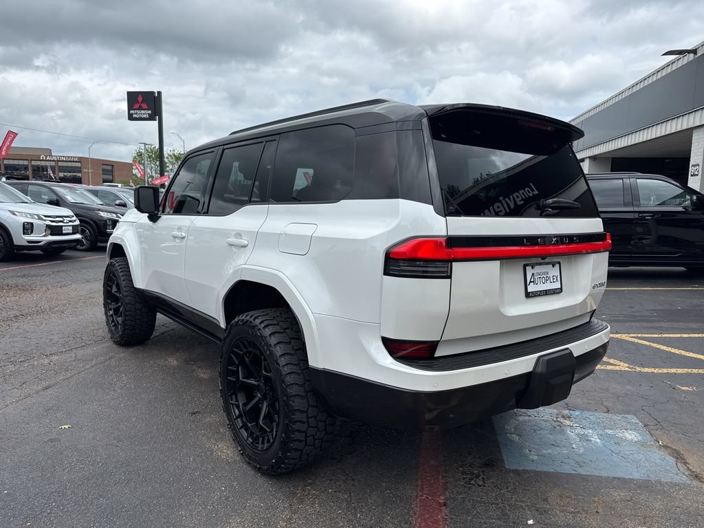 Used 2025 Lexus GX 550 w/ Cold Area Package AWD/4WD image 14