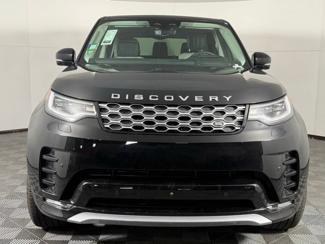 New 2025 Land Rover Discovery Metropolitan Edition AWD/4WD image 11