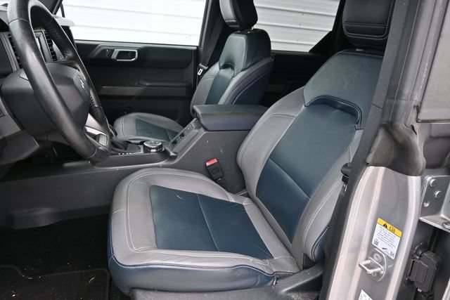 Used 2021 Ford Bronco Outer Banks AWD/4WD image 13