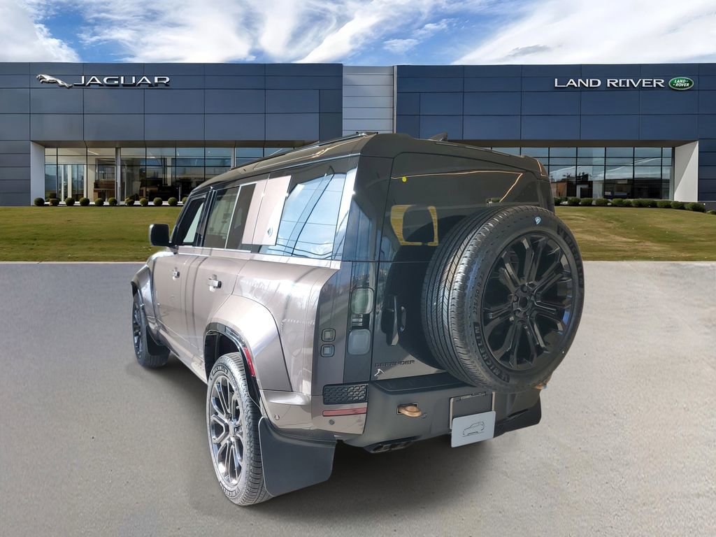 New 2026 Land Rover Defender 110 AWD/4WD image 4