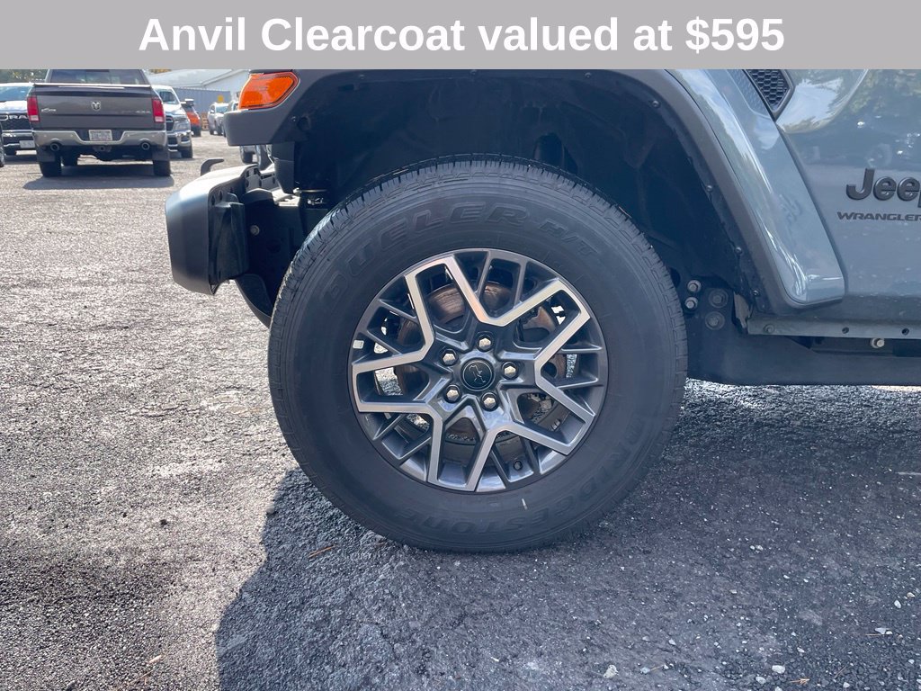 Used 2026 Jeep Wrangler Unlimited Sahara AWD/4WD image 4