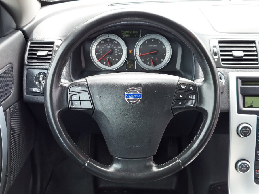 Used 2012 Volvo C70 T5 w/ Climate Pkg FWD image 12