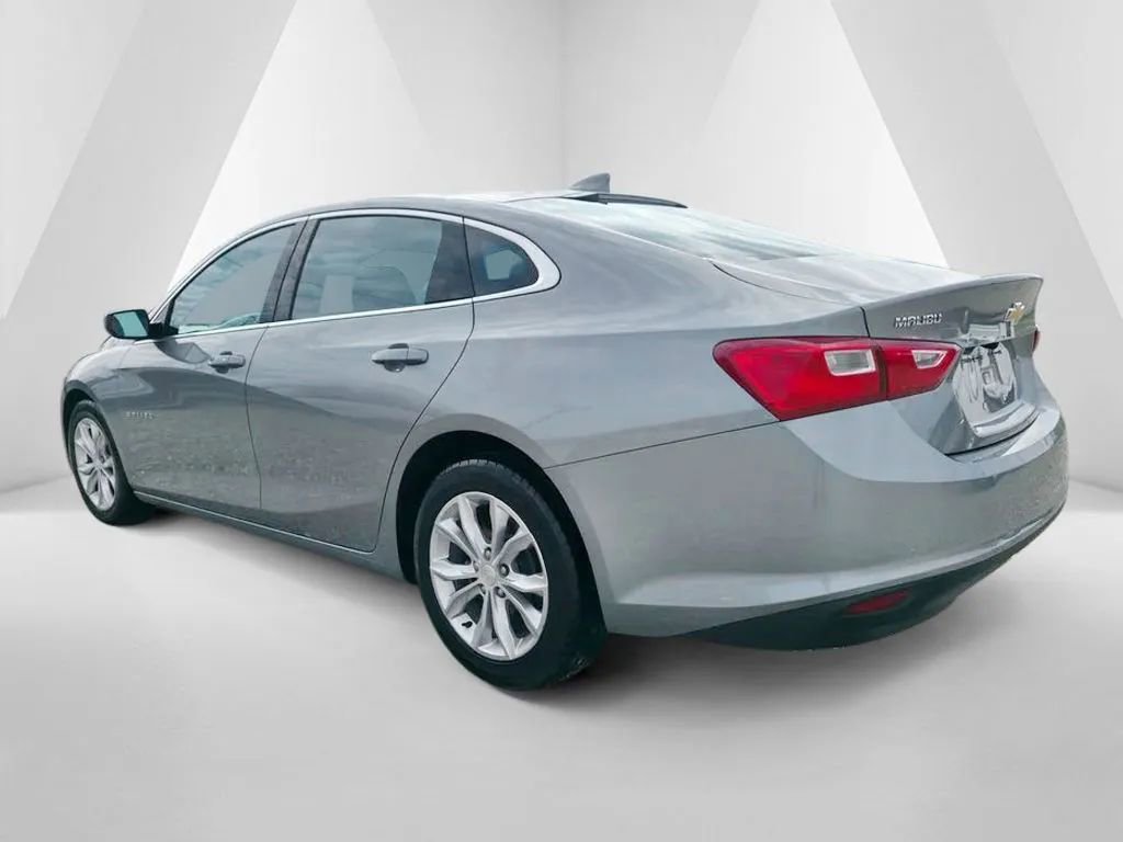Used 2023 Chevrolet Malibu LT FWD image 7