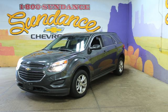 Used 2017 Chevrolet Equinox LS image 2