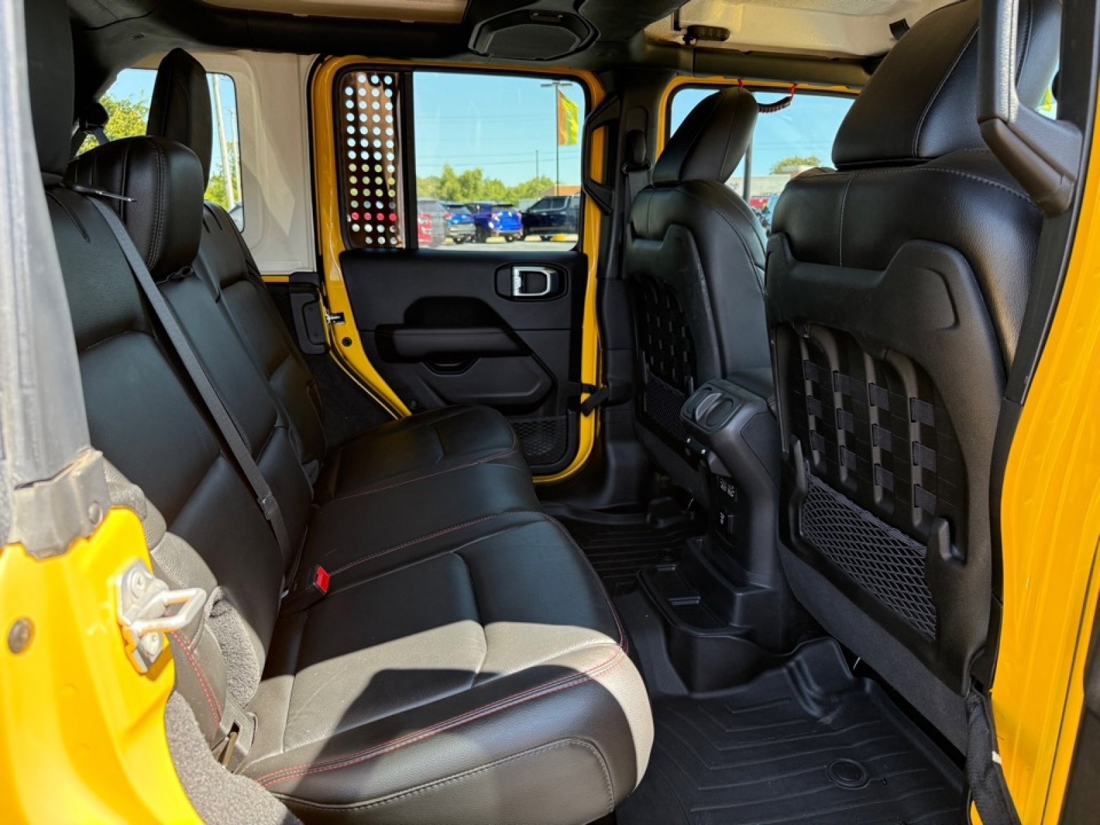 Used 2021 Jeep Wrangler Unlimited Rubicon w/ Dual Top Group image 15